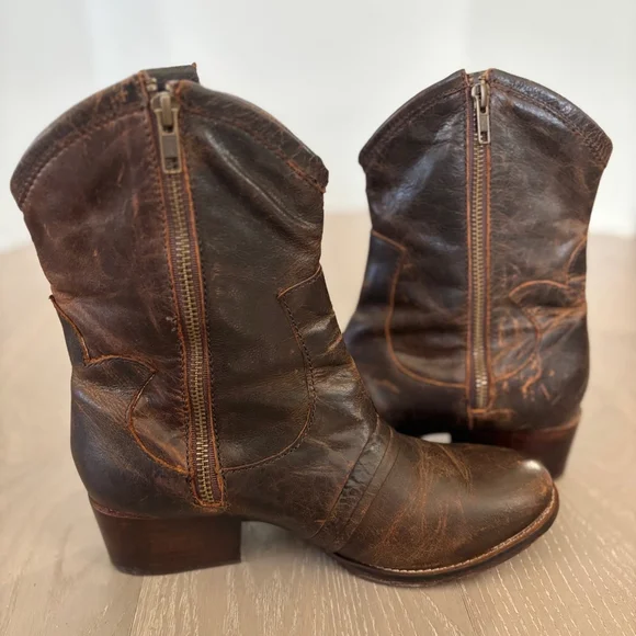 Patron By Perugia Rock Brown Studded Leather Boots Size 8 Western Bling Festival - Picture 8 of 10